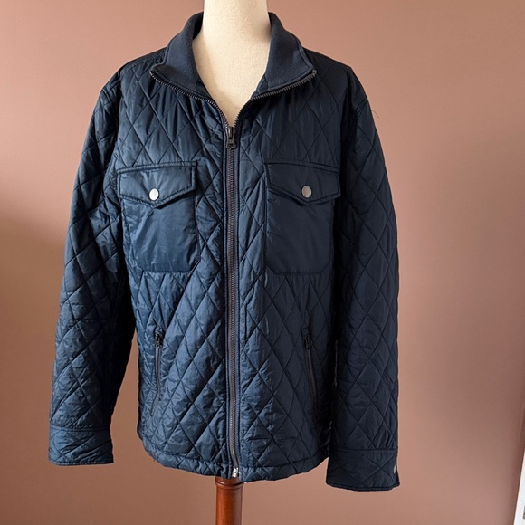 UNTUCKit City Jacket